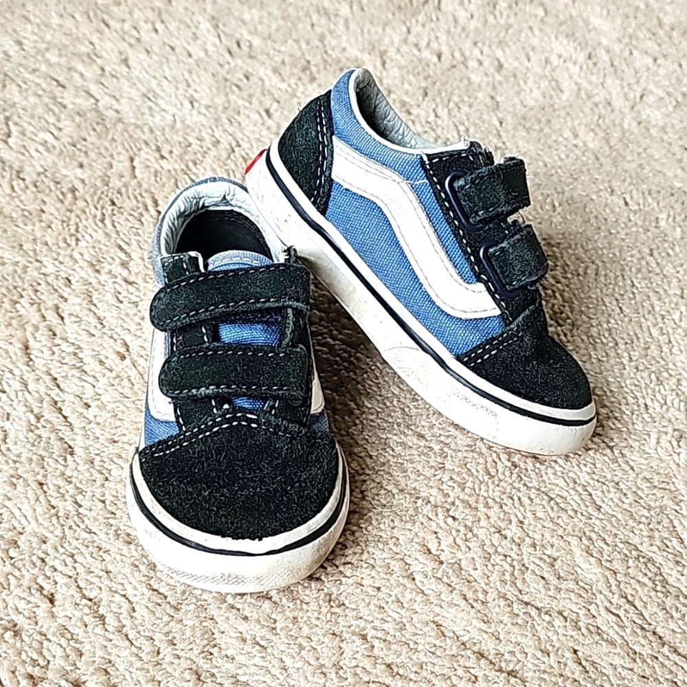 Toddler Vans Velcro Shoes size 6